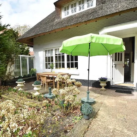 Casa vacanze Boutique Holiday Near Aan Zee Beach *